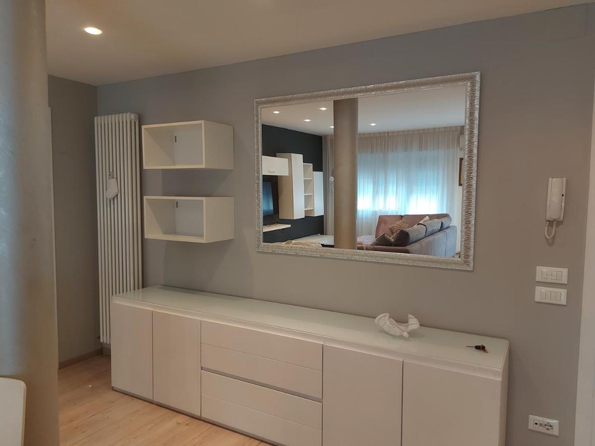 Casa Belle Vacanze Appartement Mestre Buitenkant foto